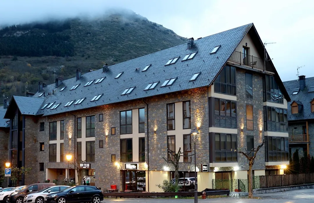 Aparthotel Nou Vielha-1