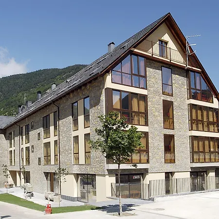 Aparthotel Nou Vielha-3